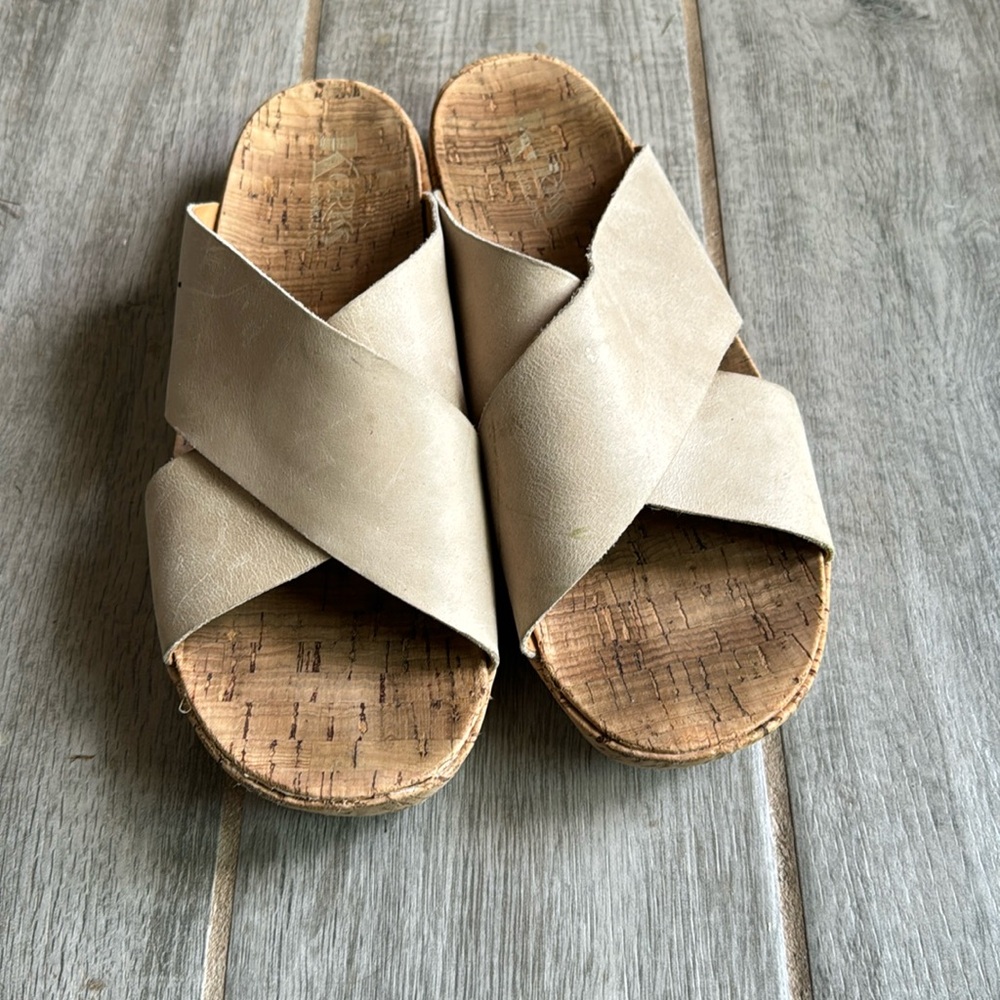 Korks by Kork Ease tan cross sandals